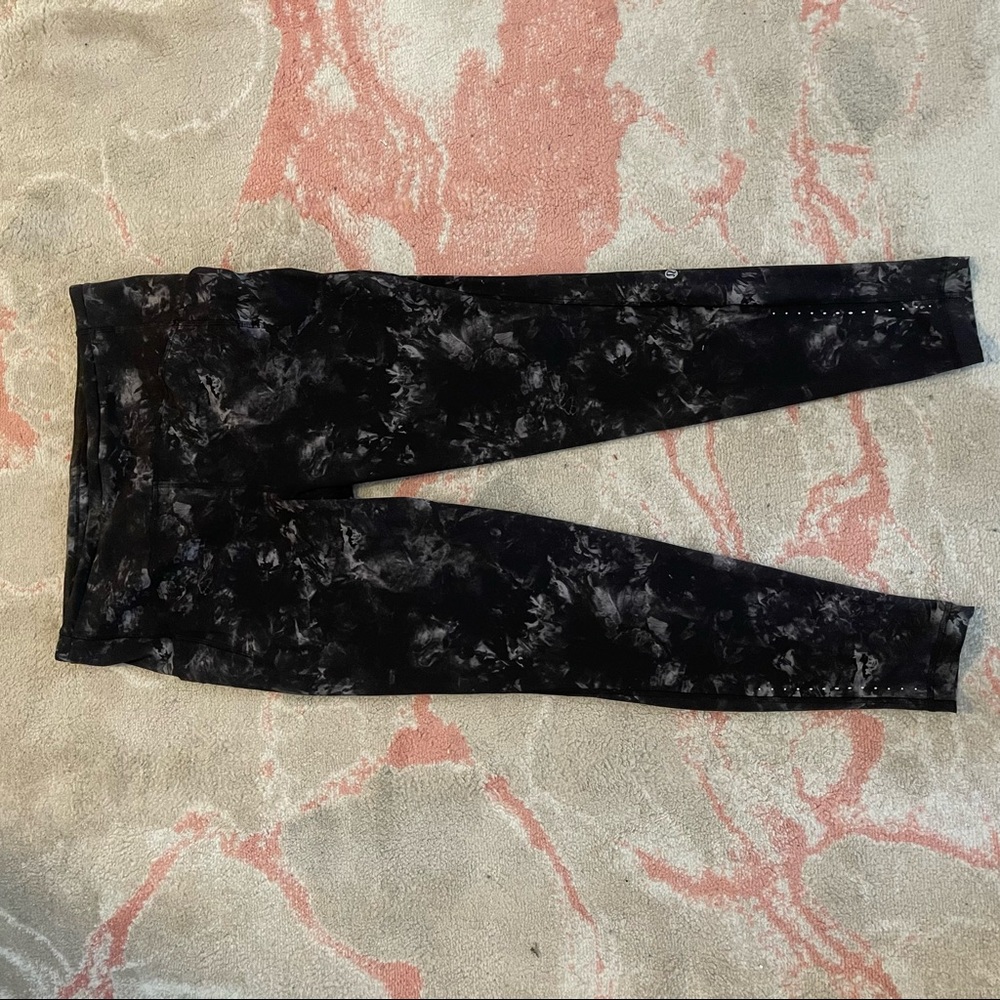 Lululemon Black Pattern Leggings